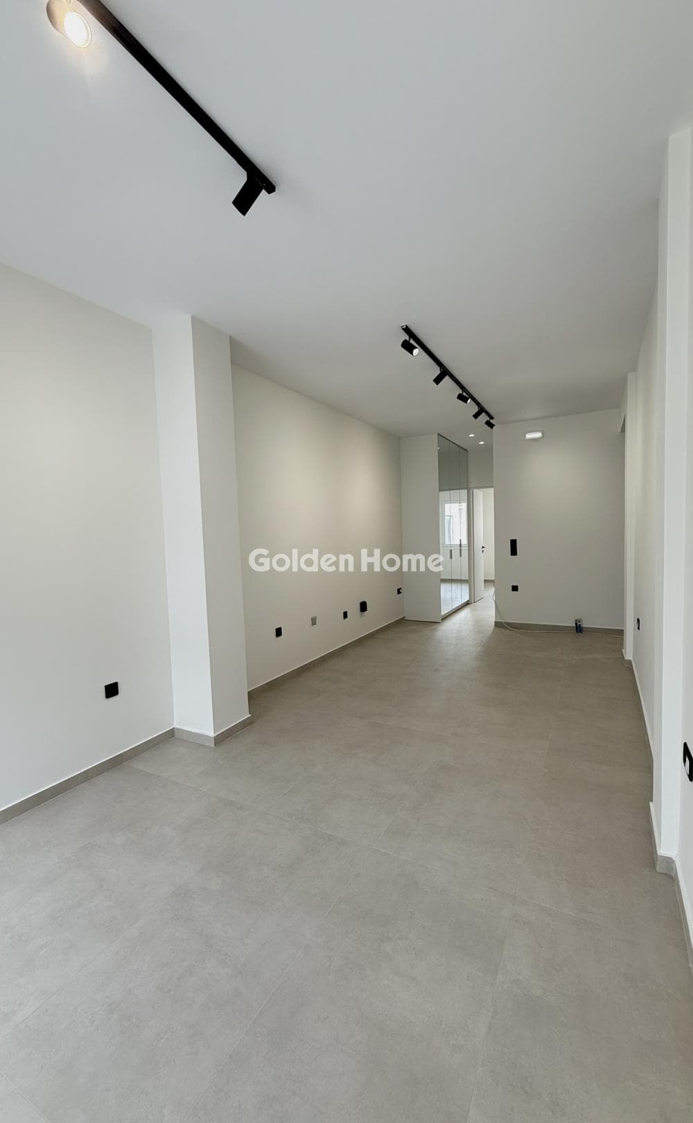 Apartment in Omonoia, Kentro — Photo 14 of 37