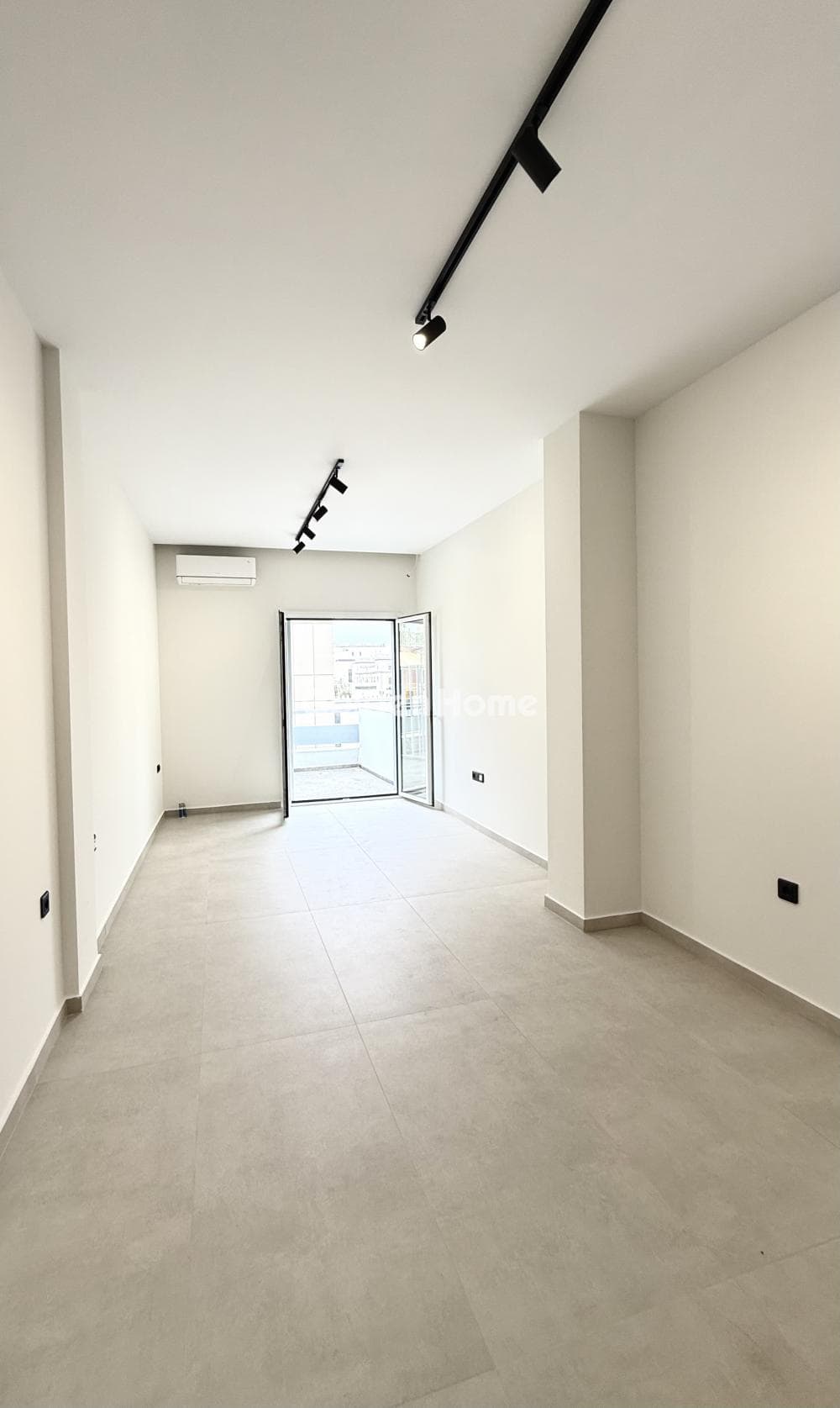 Apartment in Omonoia, Kentro — Photo 18 of 37