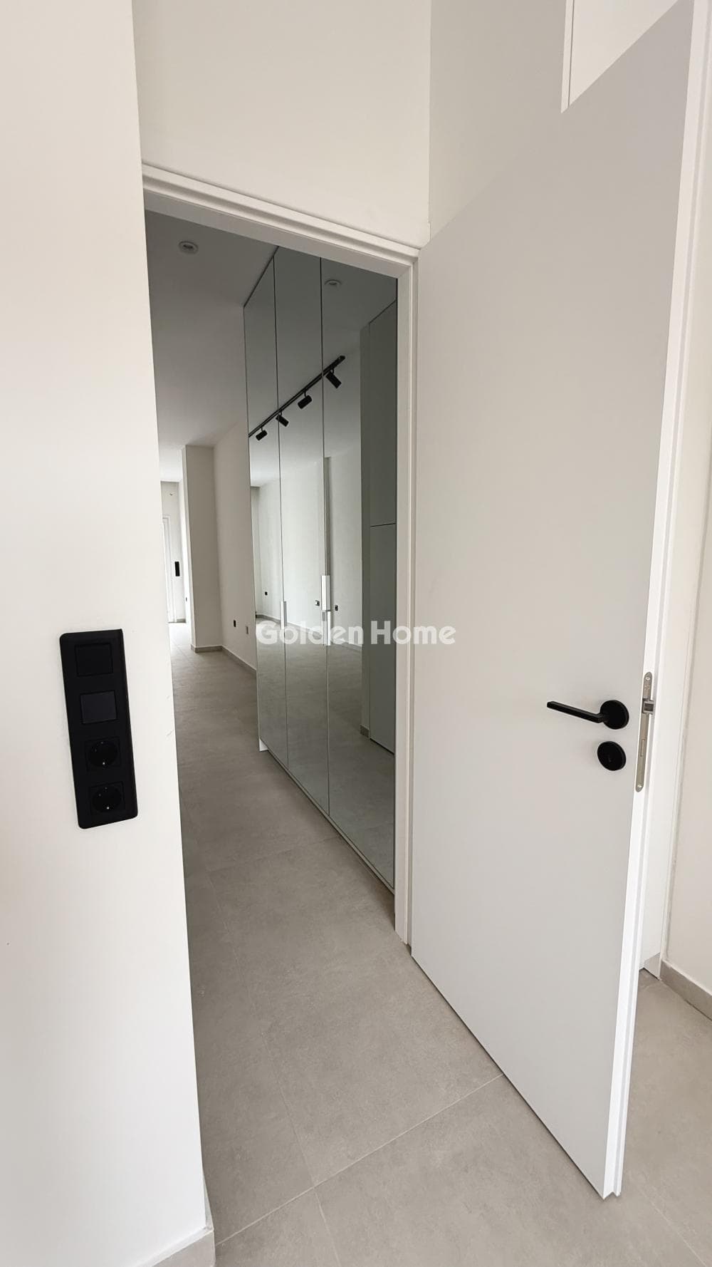 Apartment in Omonoia, Kentro — Photo 27 of 37