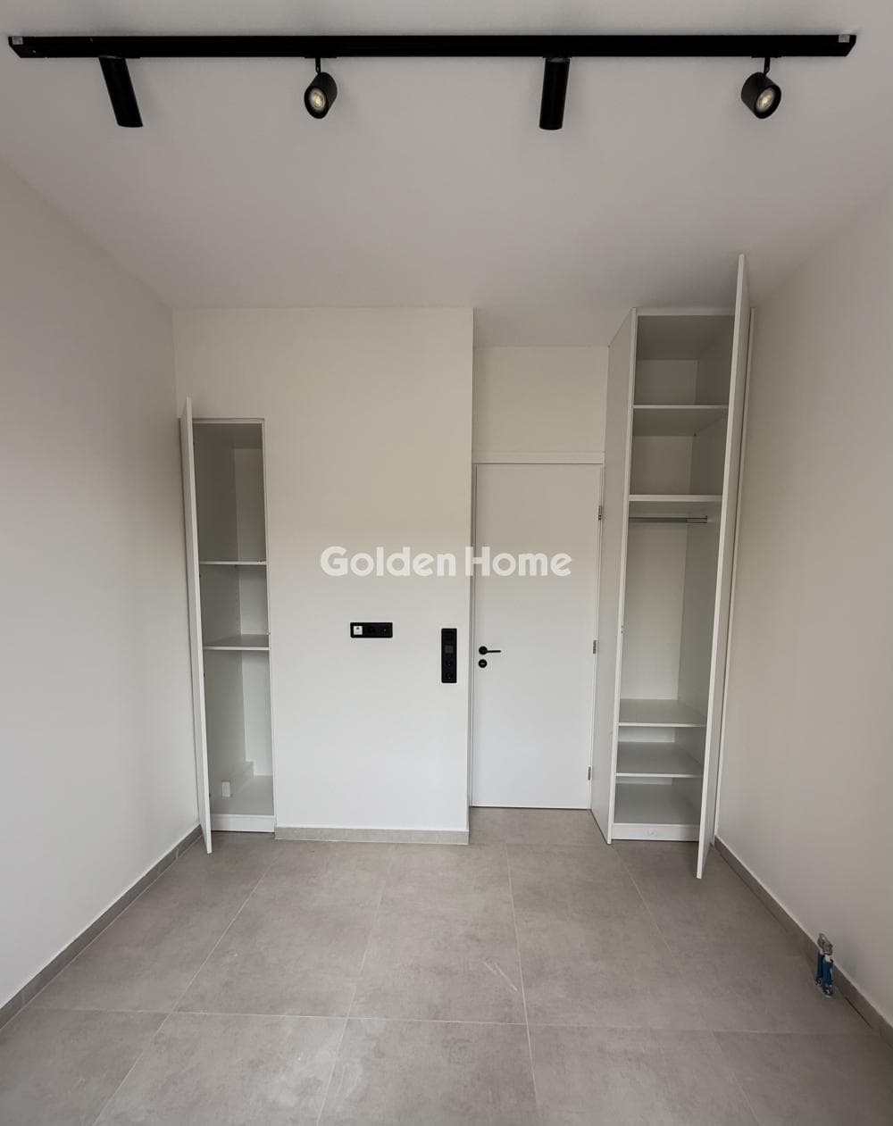 Apartment in Omonoia, Kentro — Photo 33 of 37