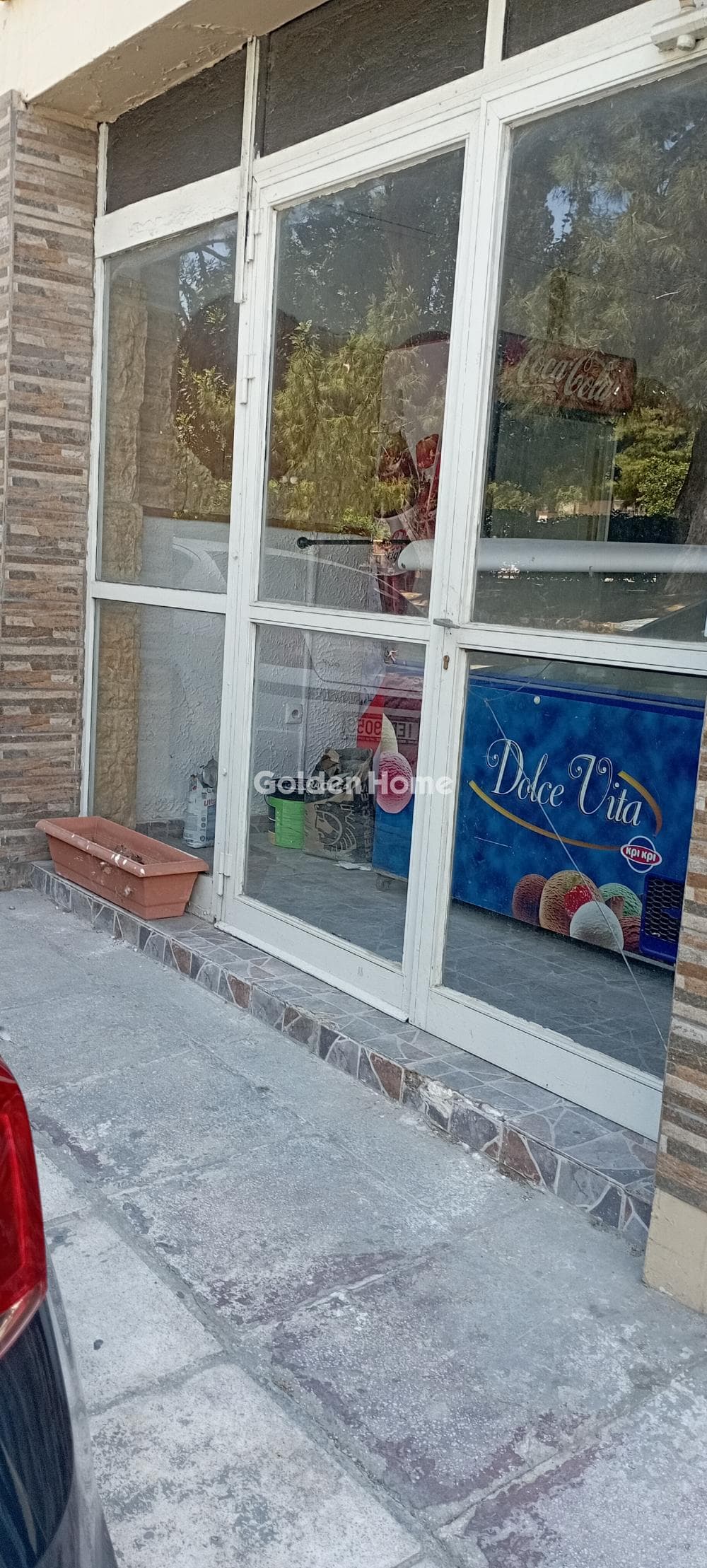 Retail Store in Palaio Irakleio, Lykovrisi — Photo 14 of 16