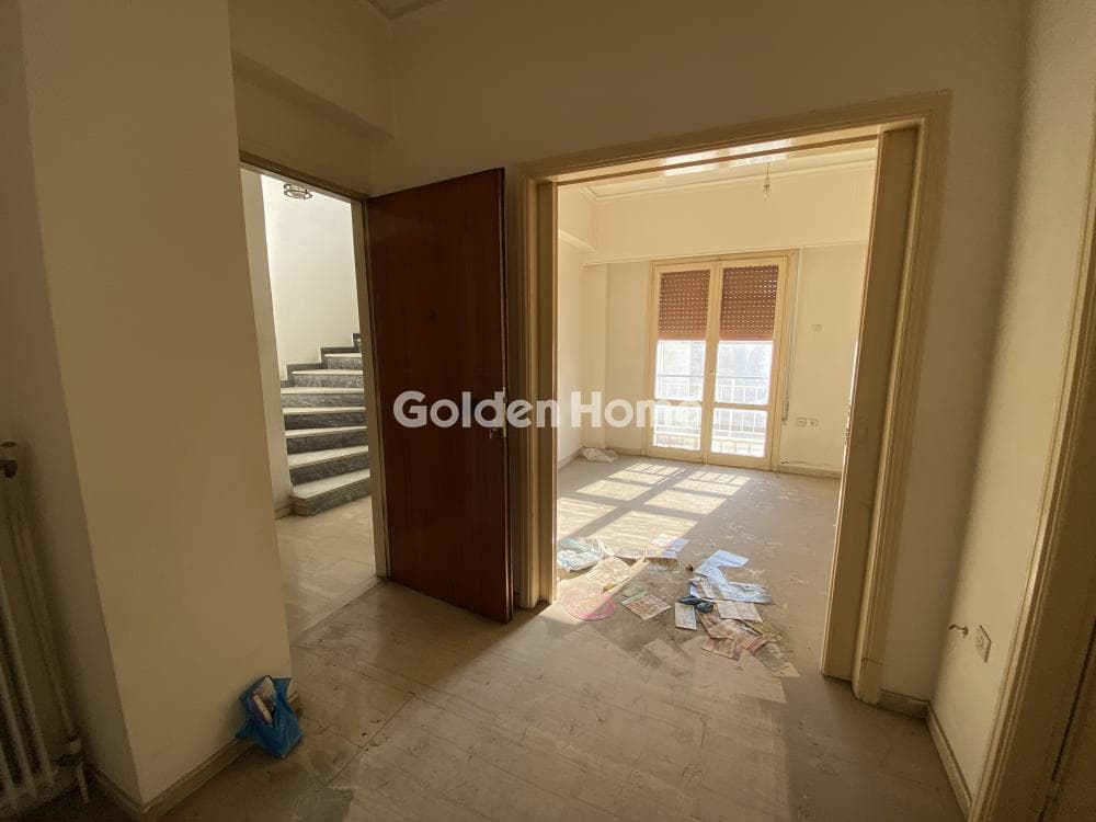 Apartment in Votanikos, Kentro — Photo 1 of 12
