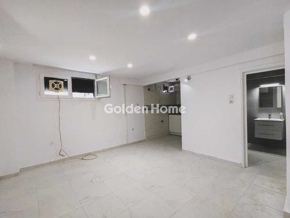 Apartment in Neo Pagkrati, Vironas — Photo 2 of 9