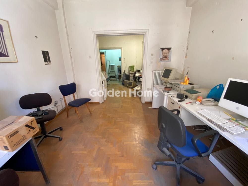 Apartment in Megala Sxoinia B, Exarchia - Neapoli — Photo 2 of 11