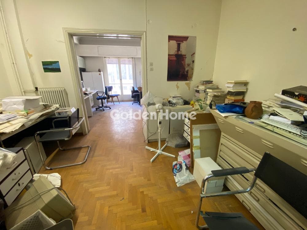 Apartment in Megala Sxoinia B, Exarchia - Neapoli — Photo 1 of 11