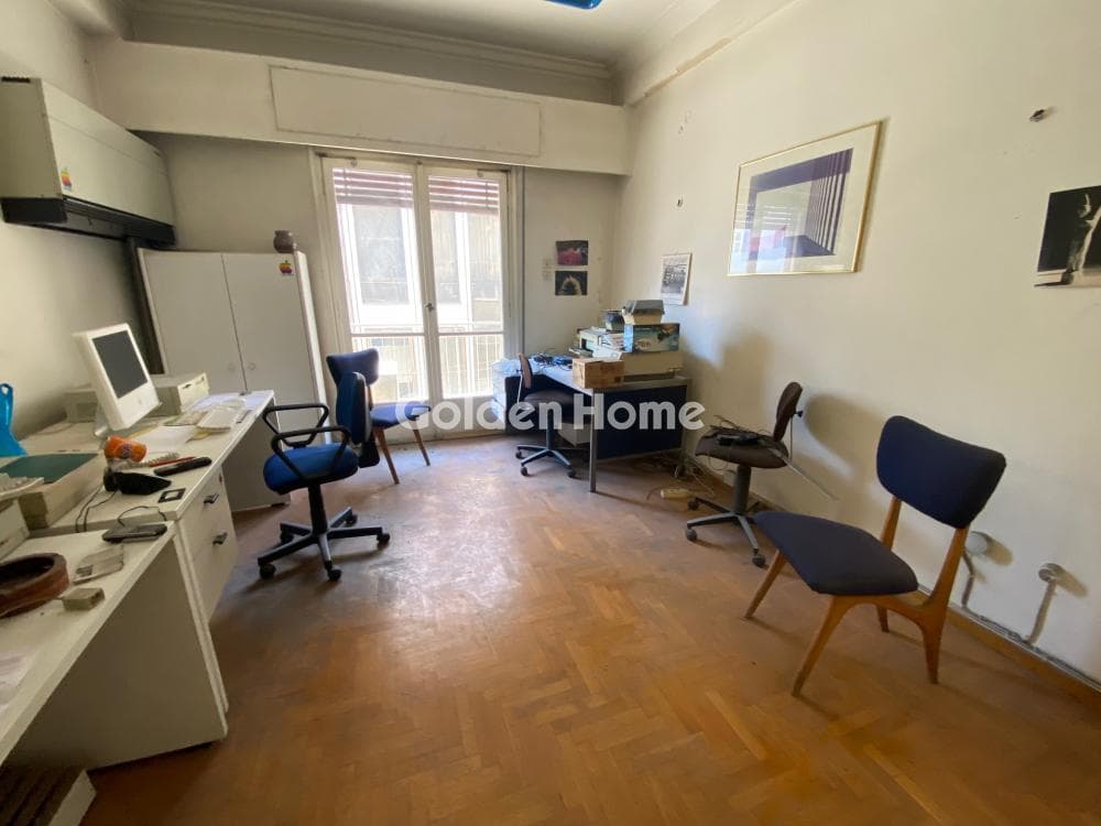 Apartment in Megala Sxoinia B, Exarchia - Neapoli — Photo 3 of 11