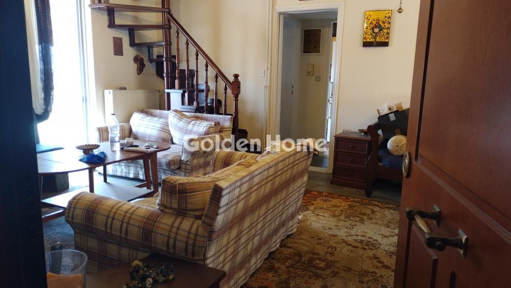 Apartment in Neo Faliro, Piraeus — Photo 1 of 33
