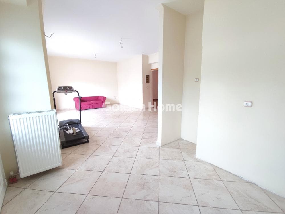 Apartment in Amfiali, Keratsini — Photo 10 of 23