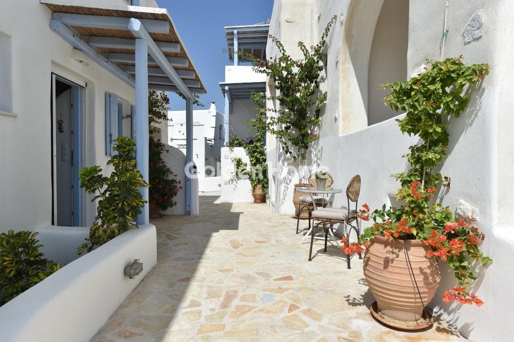 House in Piso Livadi, Paros — Photo 33 of 40