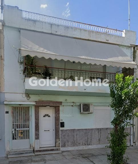 Apartment in Maniatika, Piraeus — Photo 1 of 6