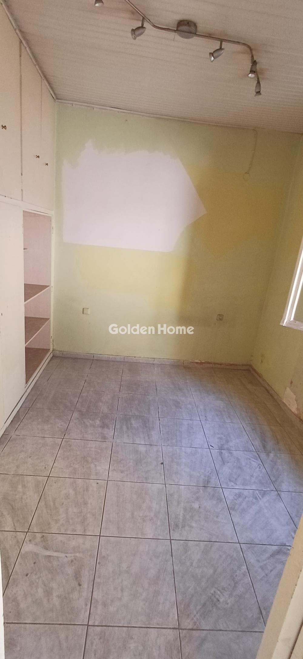 Apartment in Maniatika, Piraeus — Photo 2 of 6