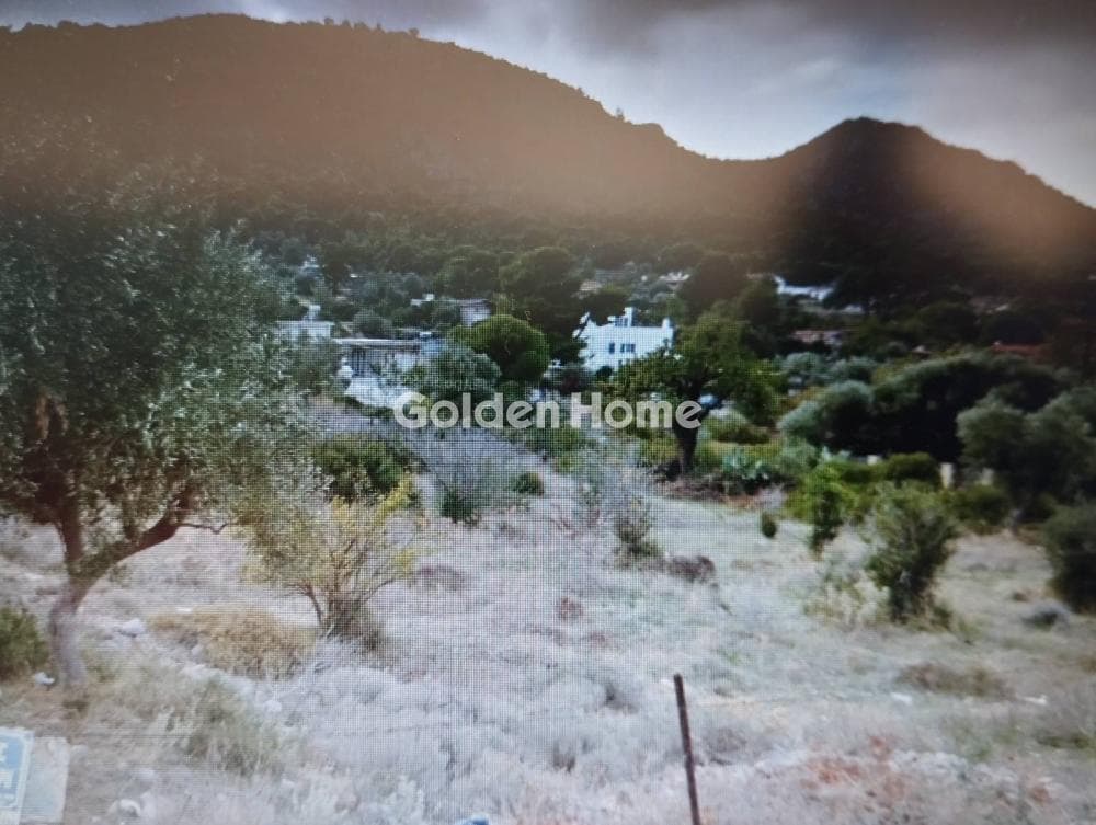 Building Plot in Megalo Ntoroto, Salamina — Photo 1 of 5