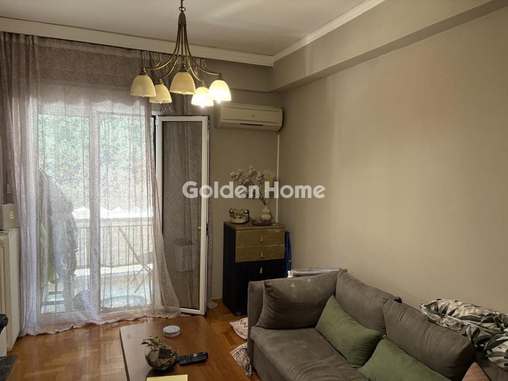 Apartment in Agia Sofia, Piraeus — Photo 3 of 17