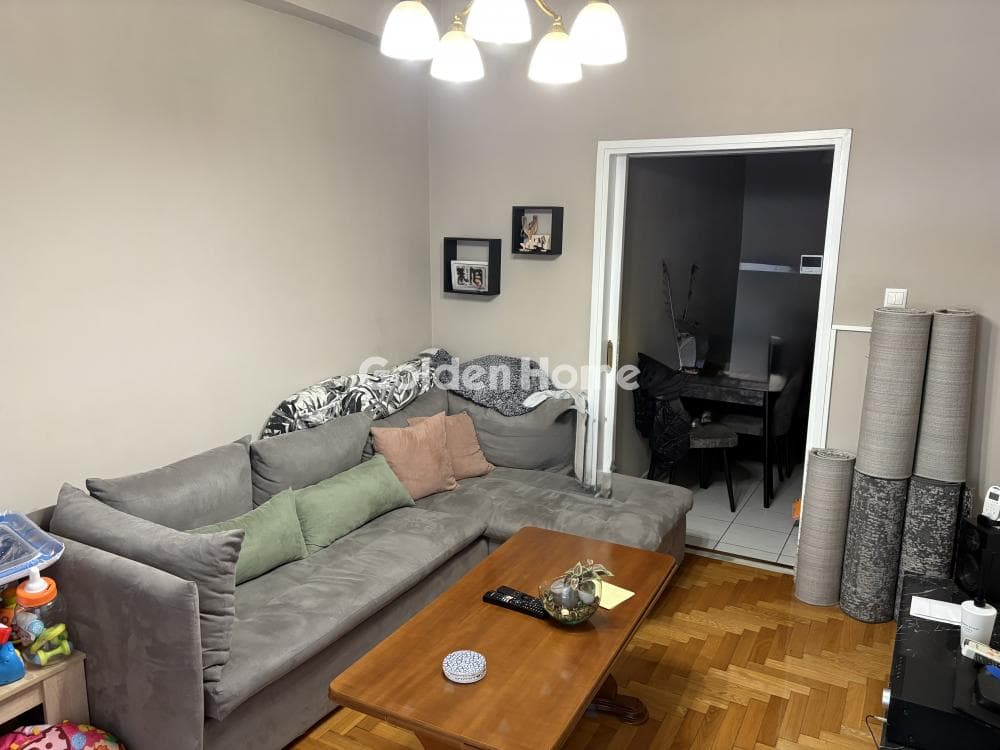 Apartment in Agia Sofia, Piraeus — Photo 2 of 17
