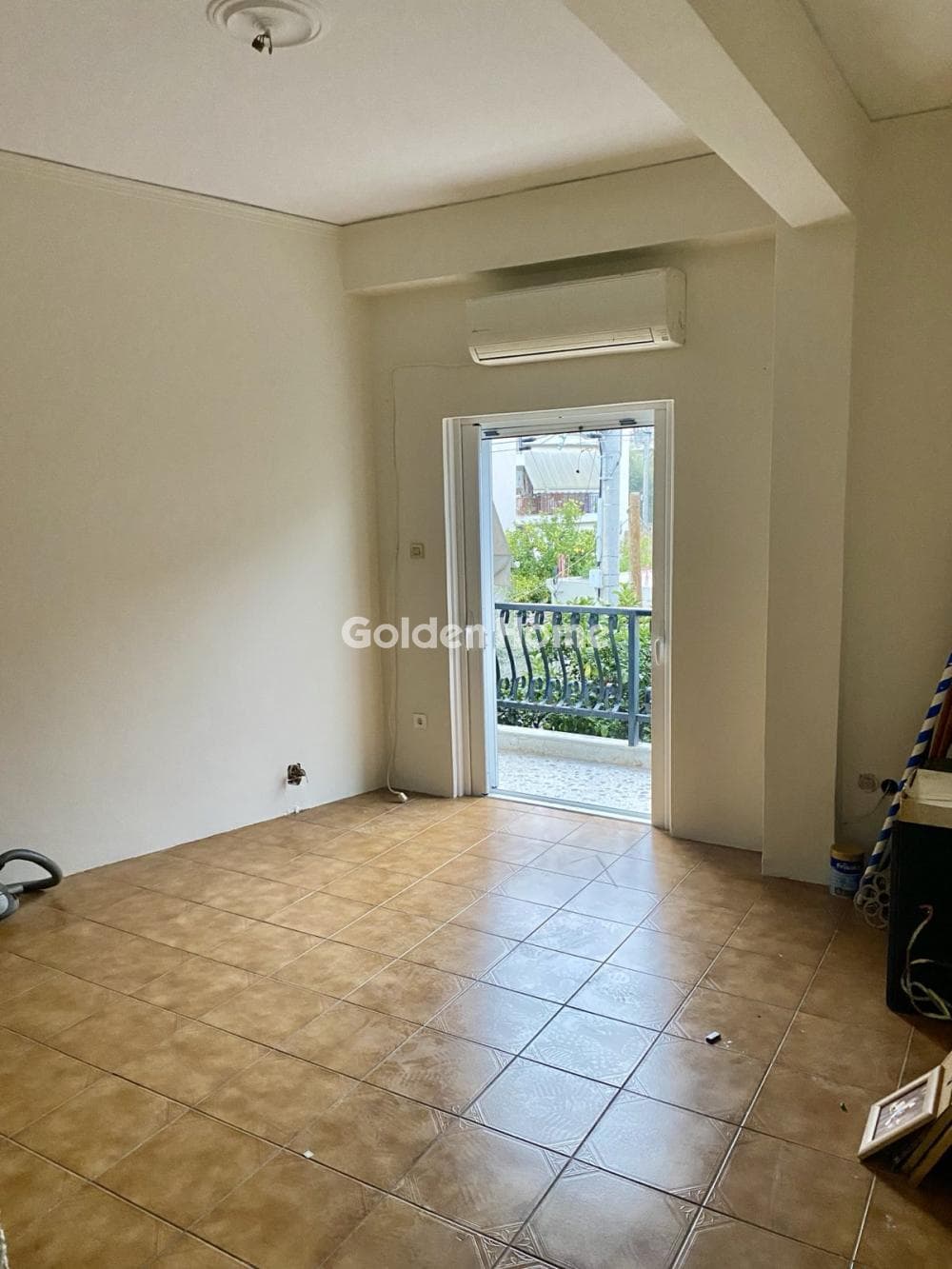 Apartment in Aspra Chomata, Peristeri — Photo 9 of 15