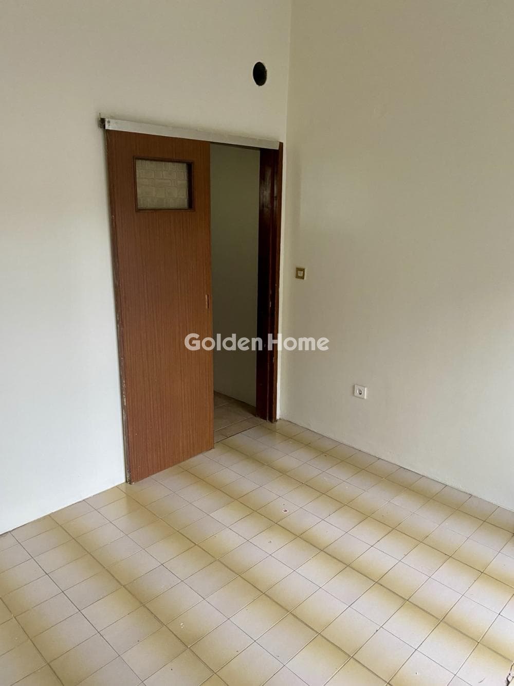 Apartment in Aspra Chomata, Peristeri — Photo 12 of 15