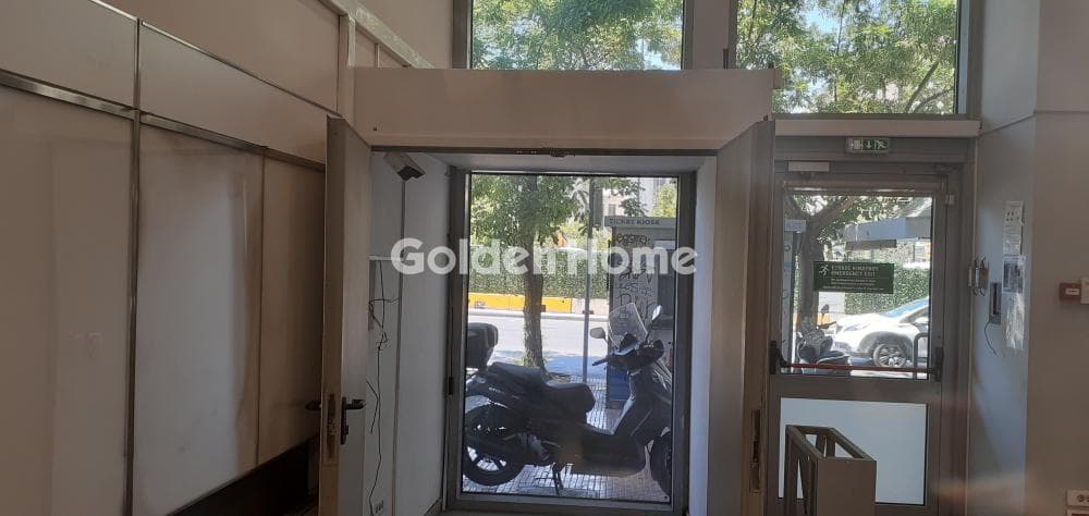 Κατάστημα στην Πλατεία Κάνιγγος, Εξάρχεια - Νεάπολη — Φωτογραφία 3 από 17