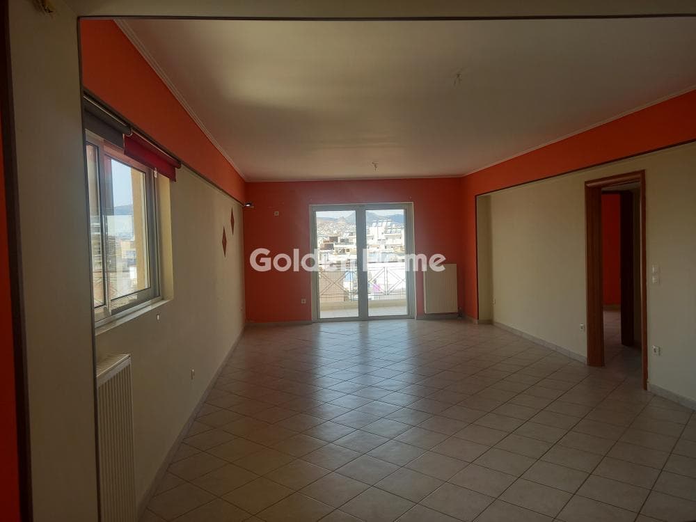 Apartment in Kaminia, Piraeus — Photo 2 of 24