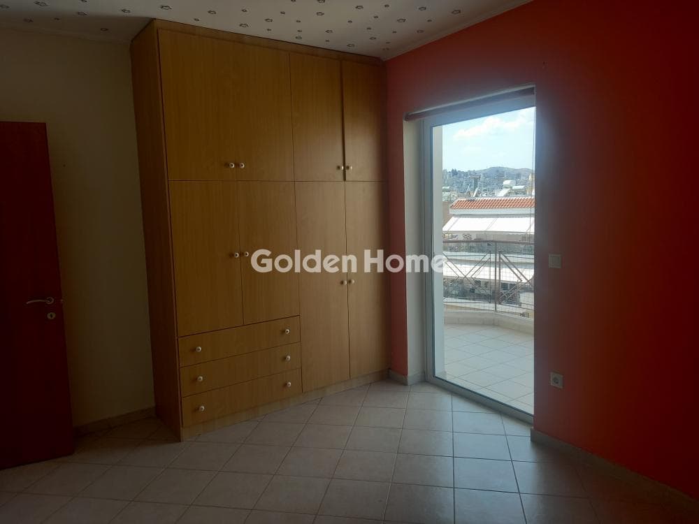 Apartment in Kaminia, Piraeus — Photo 18 of 24