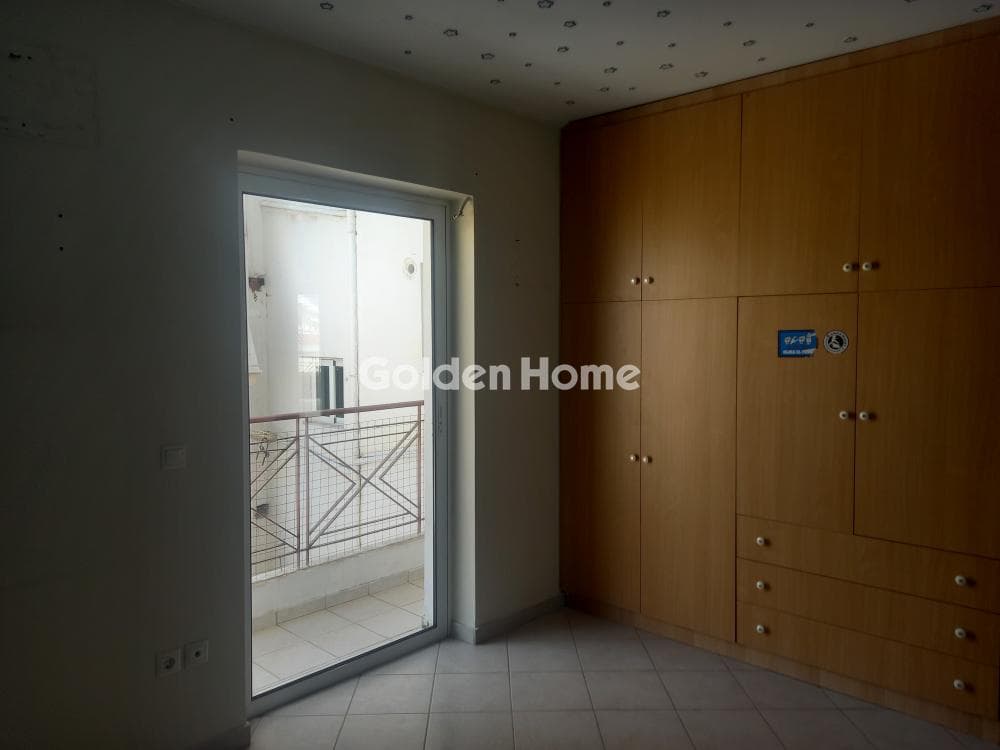 Apartment in Kaminia, Piraeus — Photo 22 of 24