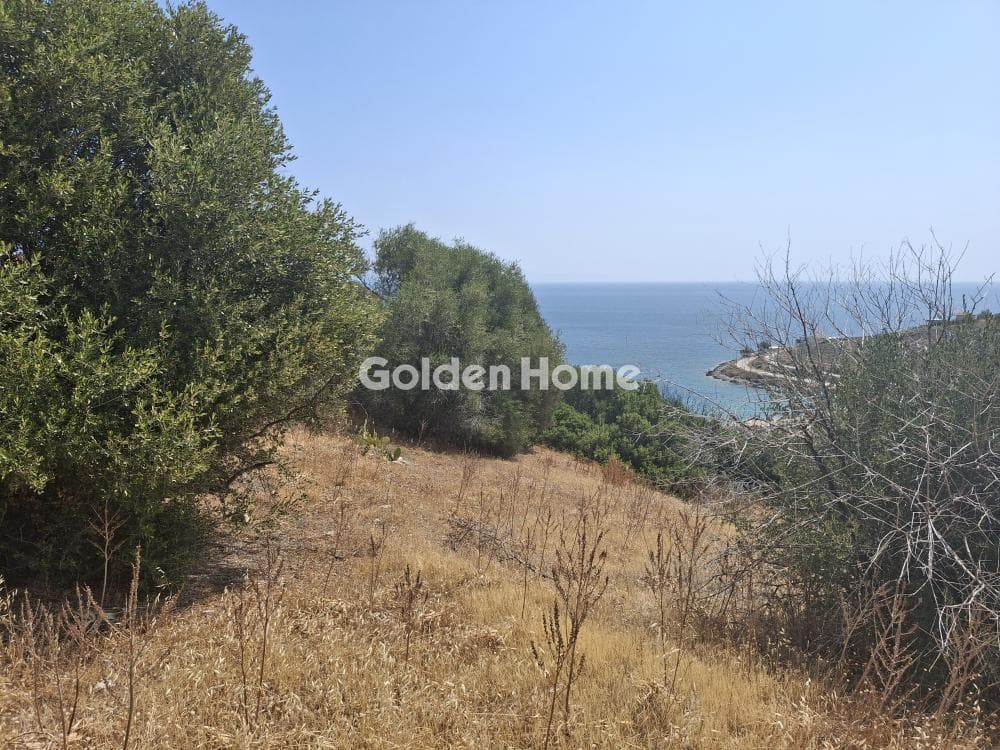 Parcel in Paralia Daskaleiou, Keratea — Photo 2 of 3