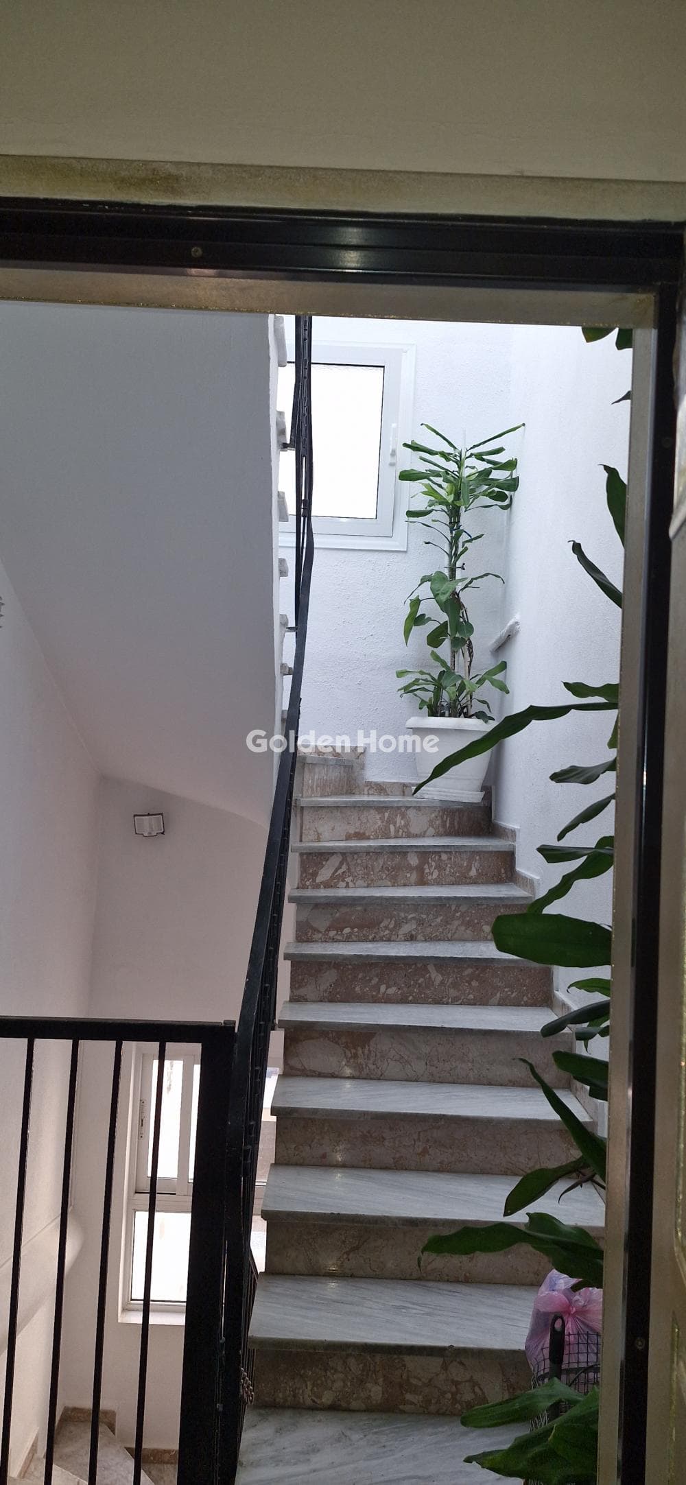 Apartment in Analipsi, Drapetsona — Photo 9 of 11
