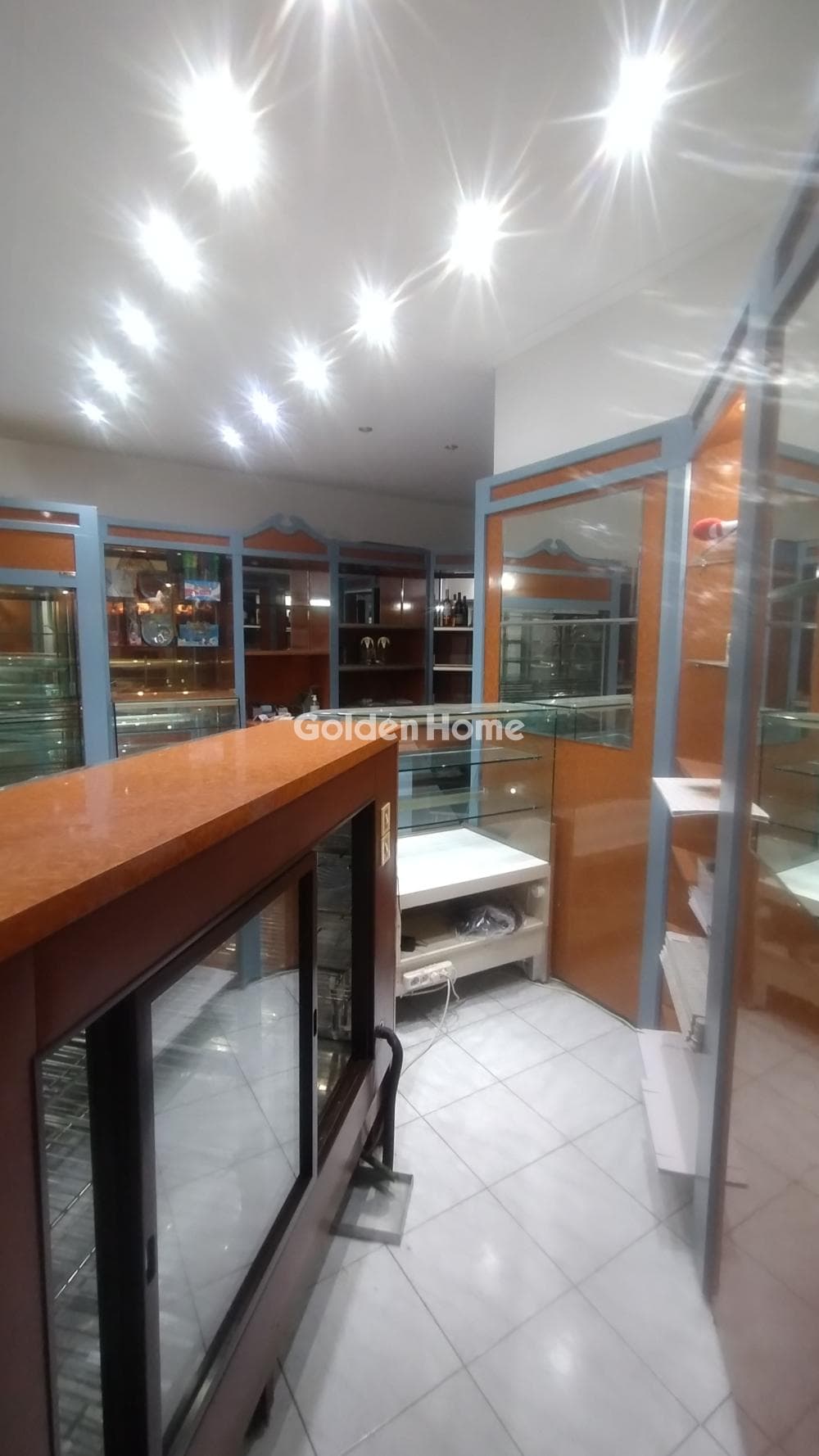 Retail Store in Chrisalida, Ilioupoli — Photo 4 of 9