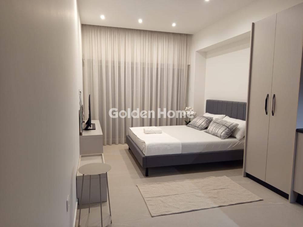 Apartment in Platia Koumoundourou, Kentro — Photo 1 of 11