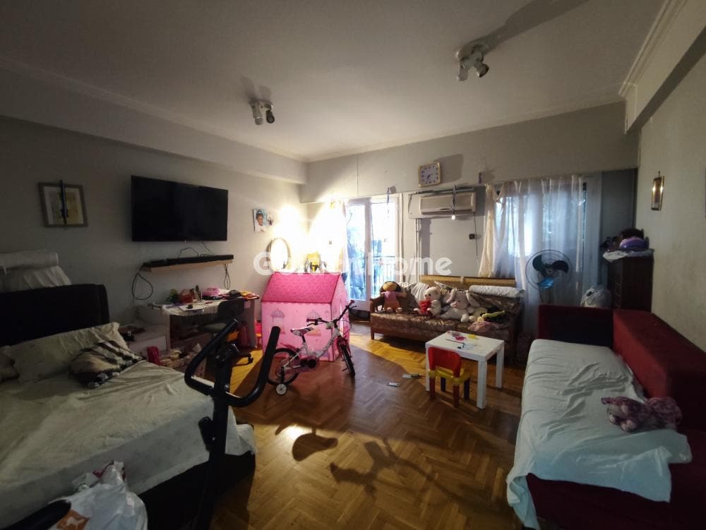 Apartment in Pasalimani, Piraeus — Photo 1 of 11