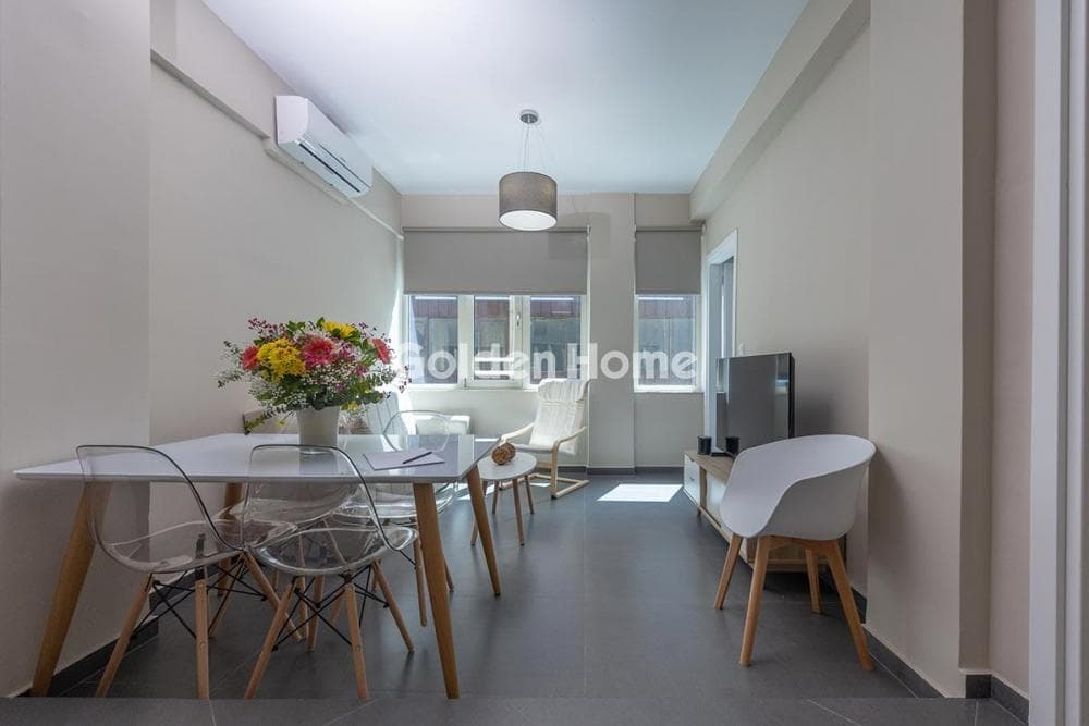 Apartment in Plateia Vathis, Kentro — Photo 1 of 16
