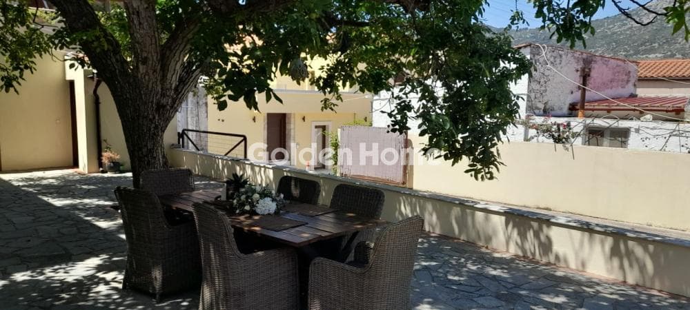 House in Epano Archanes, Archanes — Photo 10 of 16