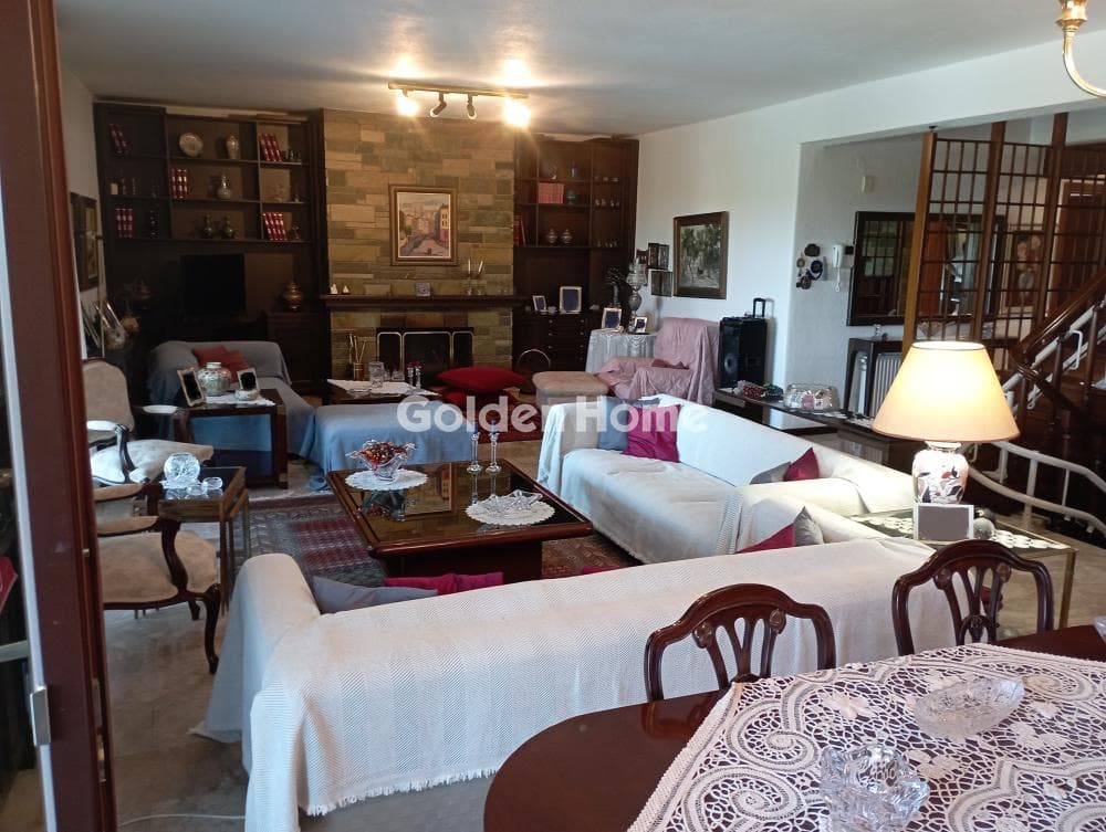 House in Peraia, Peraia — Photo 3 of 19