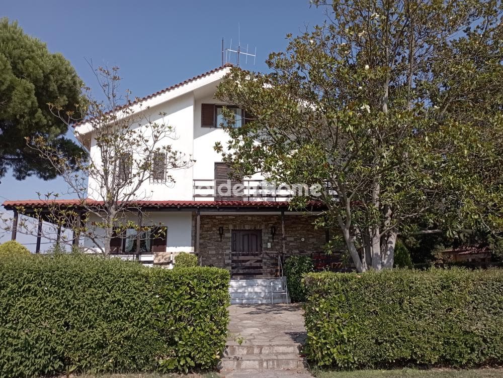 House in Peraia, Peraia — Photo 1 of 19