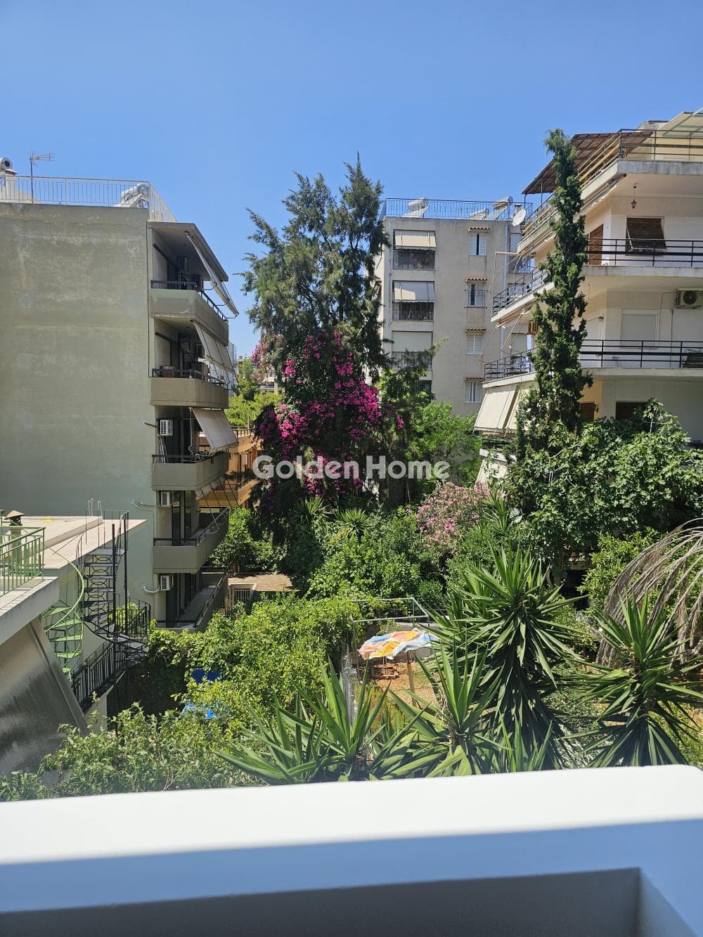 Apartment in Ampelakia, Alimos — Photo 1 of 21