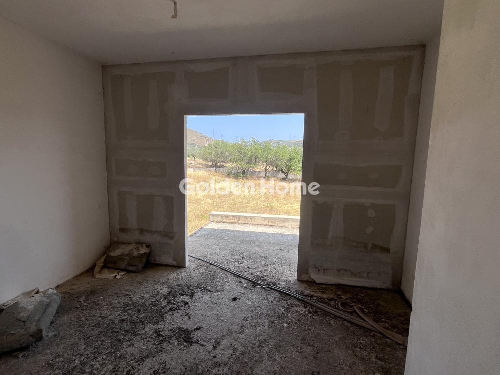 House in Manoutso, Keratea — Photo 4 of 10