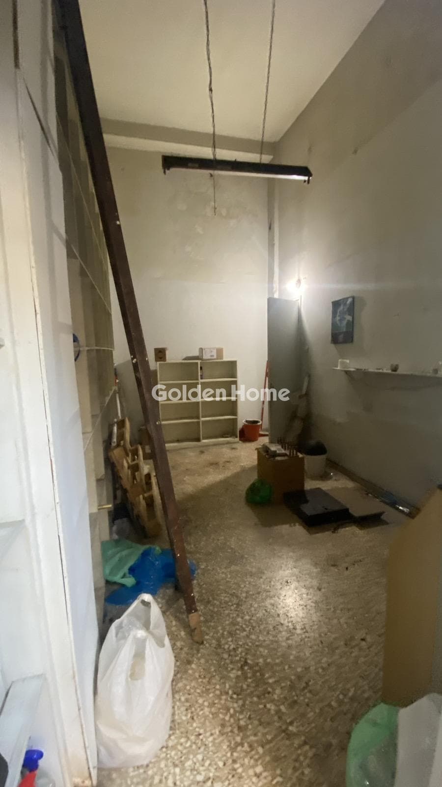 Retail Store in Platia Koumoundourou, Kentro — Photo 4 of 9