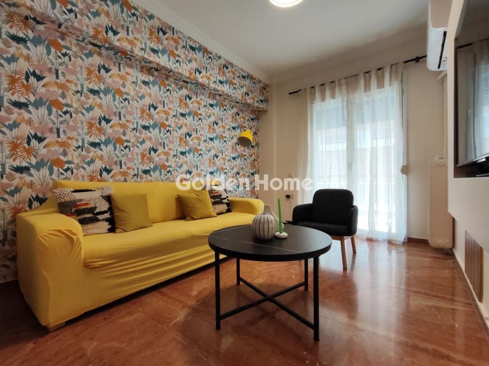 Apartment in Center, Neos Kosmos — Photo 3 of 20