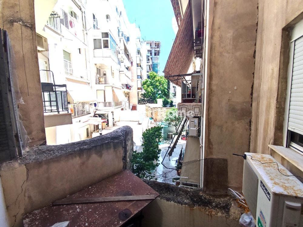 Apartment in Kallipoli, Piraeus — Photo 15 of 25