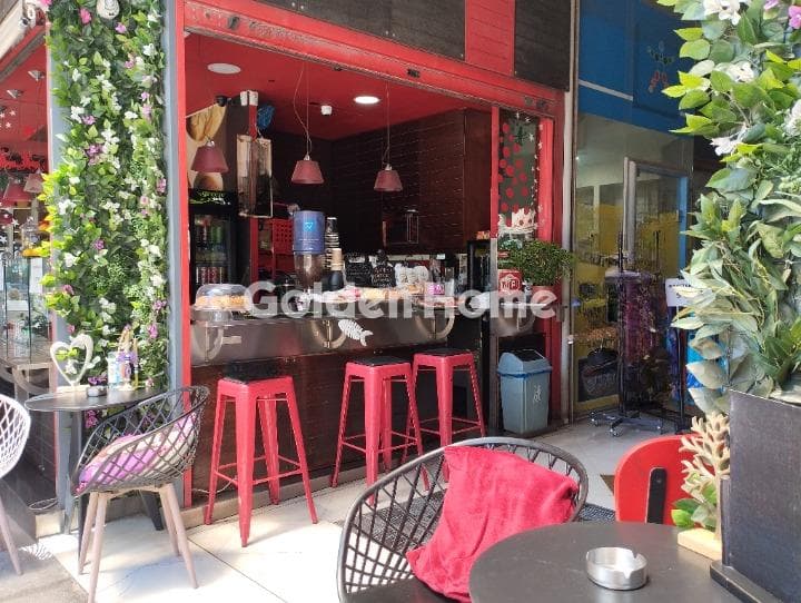 Retail Store in Diilistiria, Piraeus — Photo 7 of 10