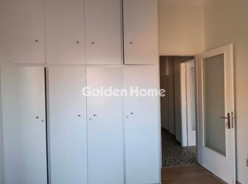 Apartment in Evgenia, Keratsini — Photo 7 of 10