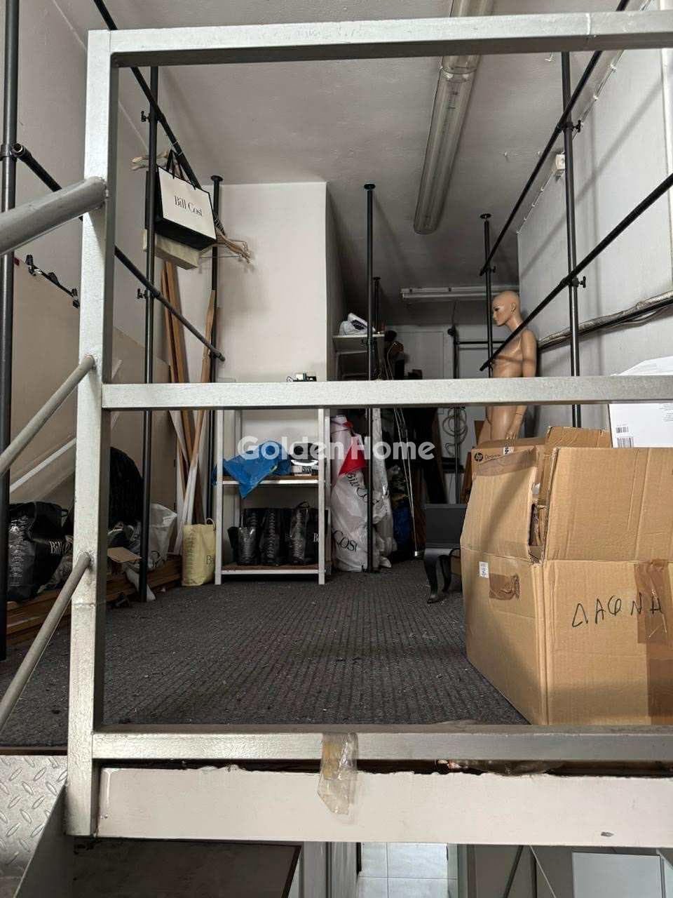 Retail Store in Center, Dafni — Photo 9 of 9