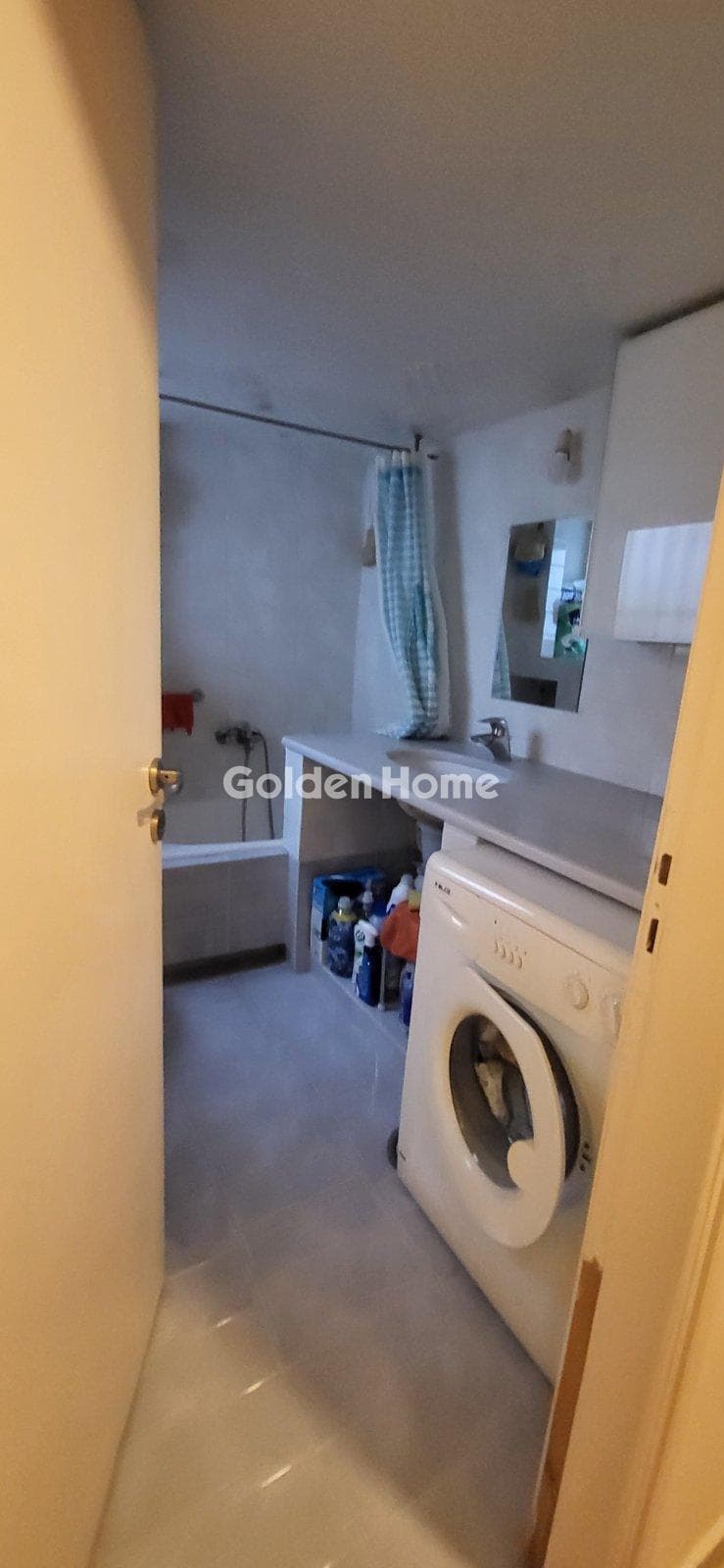 Apartment in Center, Dafni — Photo 16 of 17