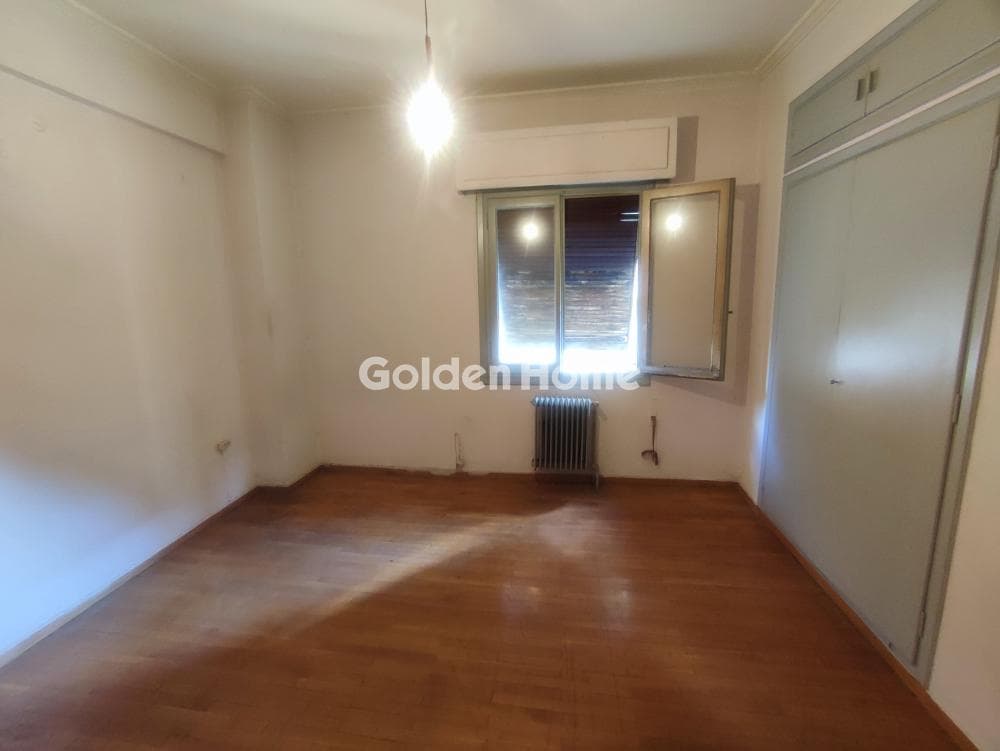 Apartment in Megala Sxoinia B, Exarchia - Neapoli — Photo 4 of 7