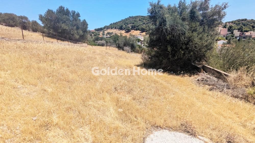 Building Plot in Galazia akti, Kalivia Thorikou — Photo 1 of 3