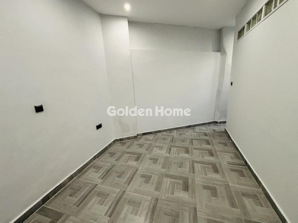 Apartment in Amfiali, Keratsini — Photo 10 of 17