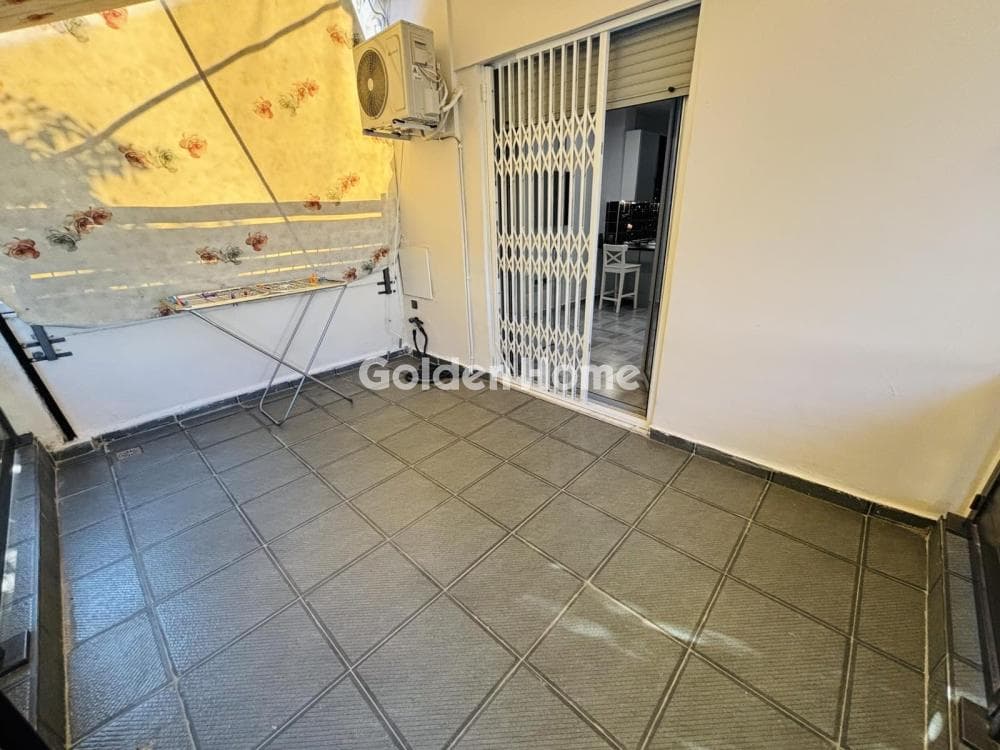 Apartment in Amfiali, Keratsini — Photo 16 of 17