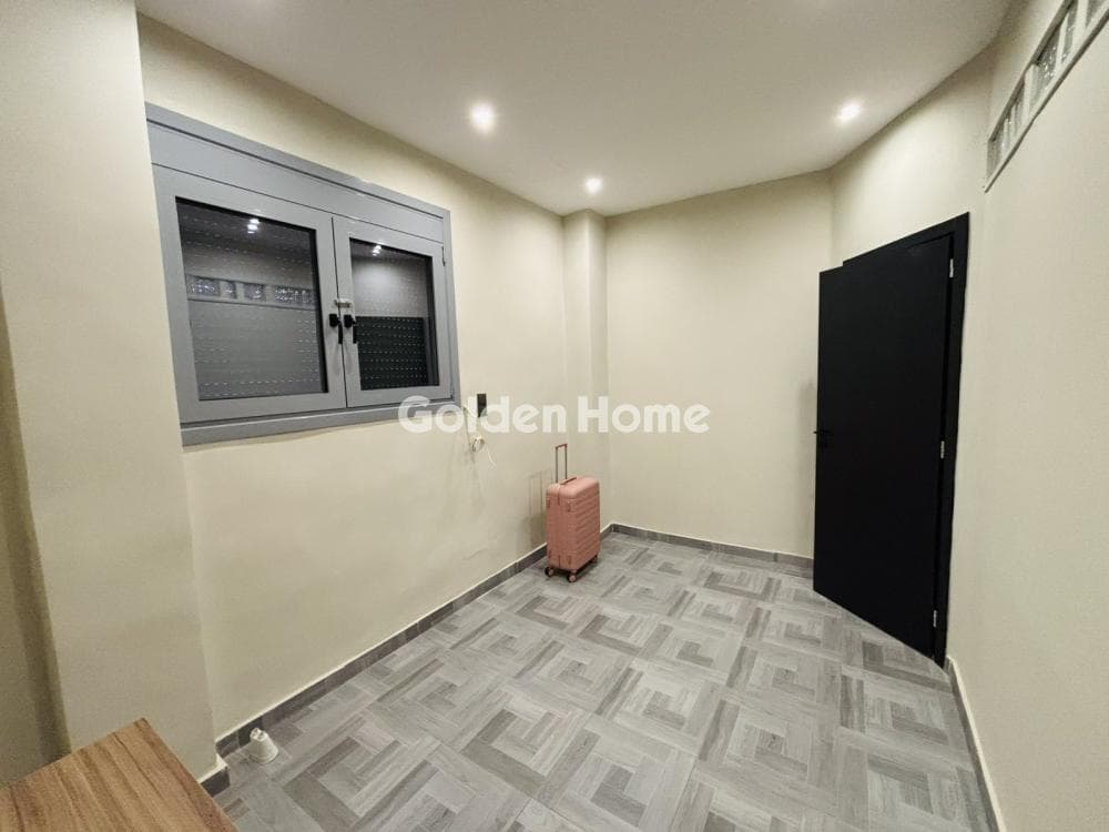 Apartment in Amfiali, Keratsini — Photo 15 of 17