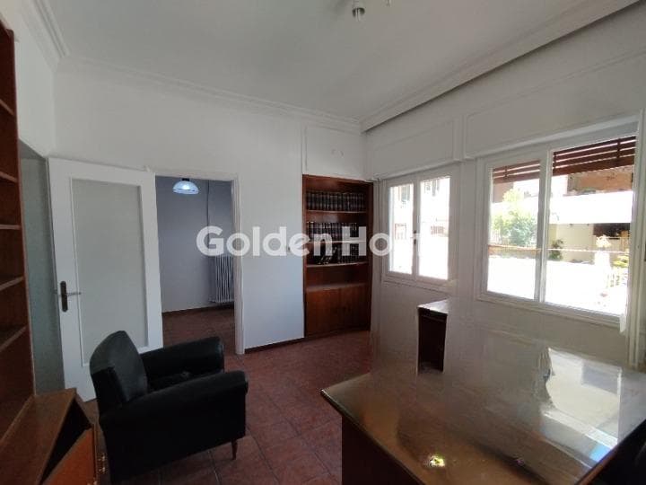 Apartment in Agios Ioannis Chrisostomos, Nikaia — Photo 11 of 55