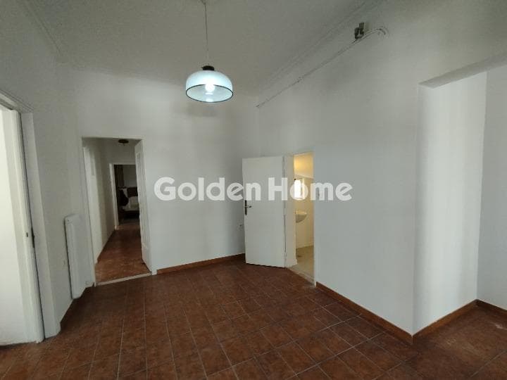 Apartment in Agios Ioannis Chrisostomos, Nikaia — Photo 12 of 55
