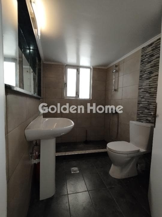 Apartment in Agios Ioannis Chrisostomos, Nikaia — Photo 25 of 55